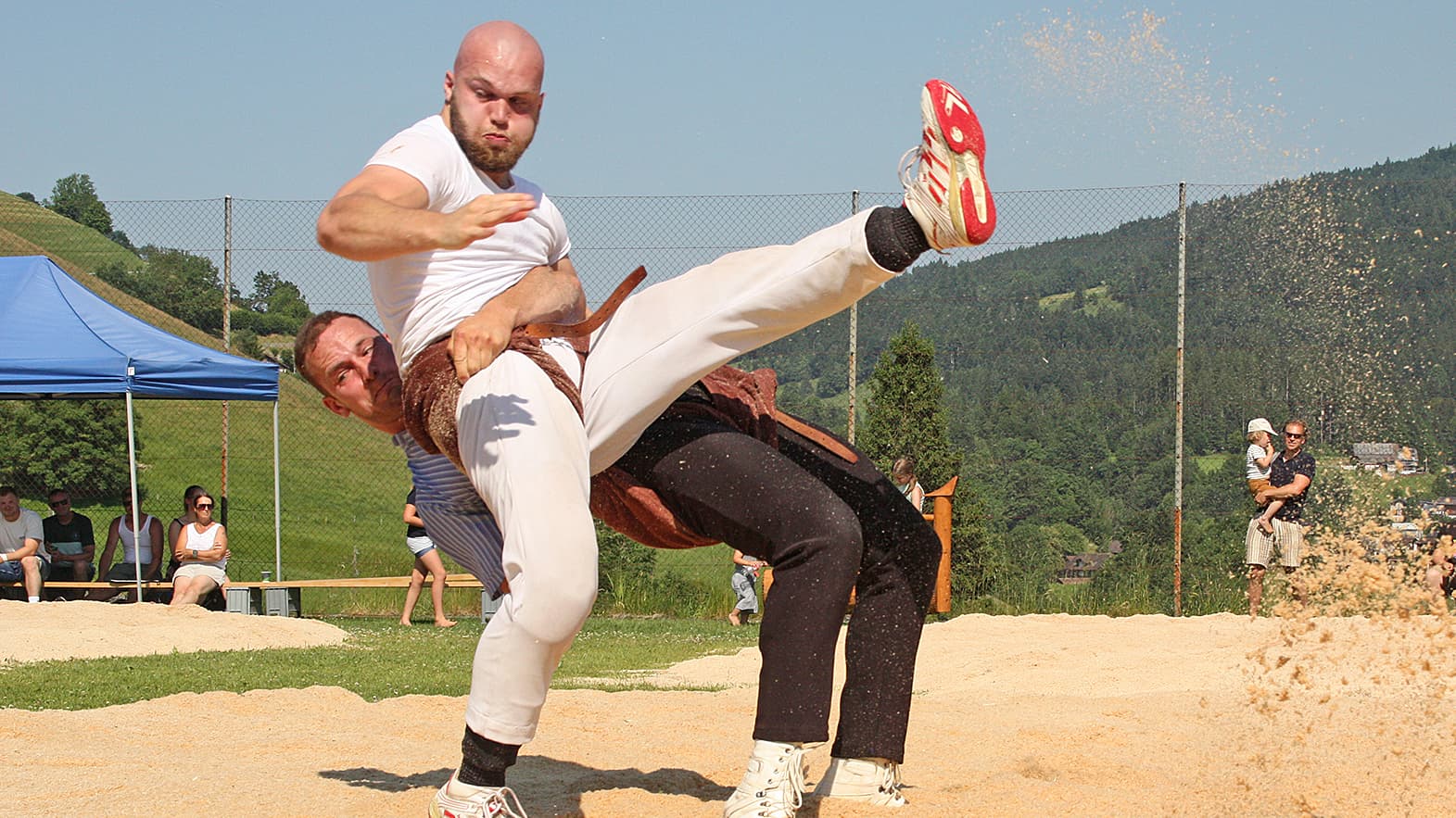 Schwarzenberg2025_Joel Ambuehl vs Roman Wandeler3.jpg