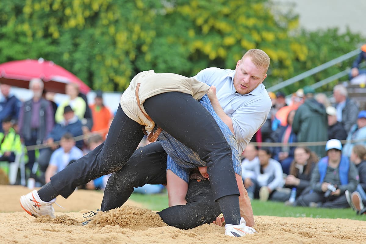Hermann Oliver gegen Döbeli Andreas (1).jpg